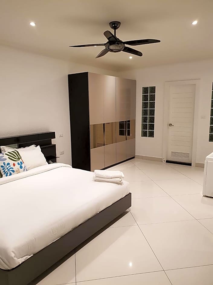 VTSIX at View Talay 6