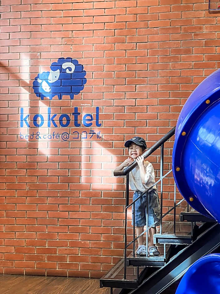 Kokotel Bangkok Surawong