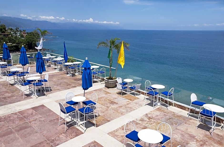 Blue Chairs Resort by the Sea, Puerto Vallarta. A partir de MXN993.
