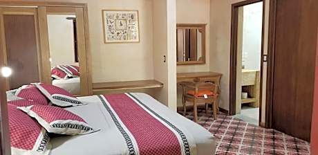 Deluxe Suite