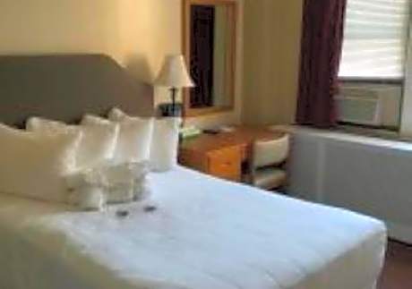 Standard Double Room with Shared Bathroom