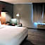 La Quinta Inn & Suites by Wyndham Chicago Gurnee
