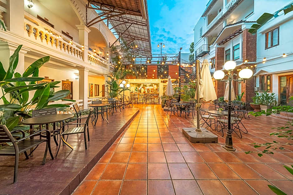Mali Namphu Hotel