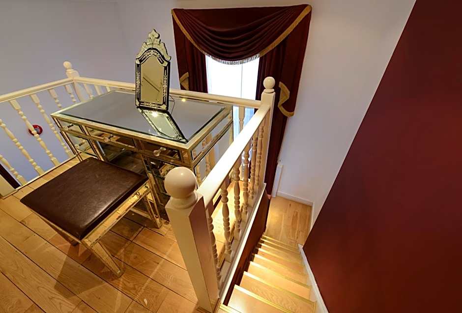 Twenty Nevern Square Hotel