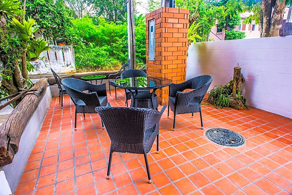 Jing Jit Hotel