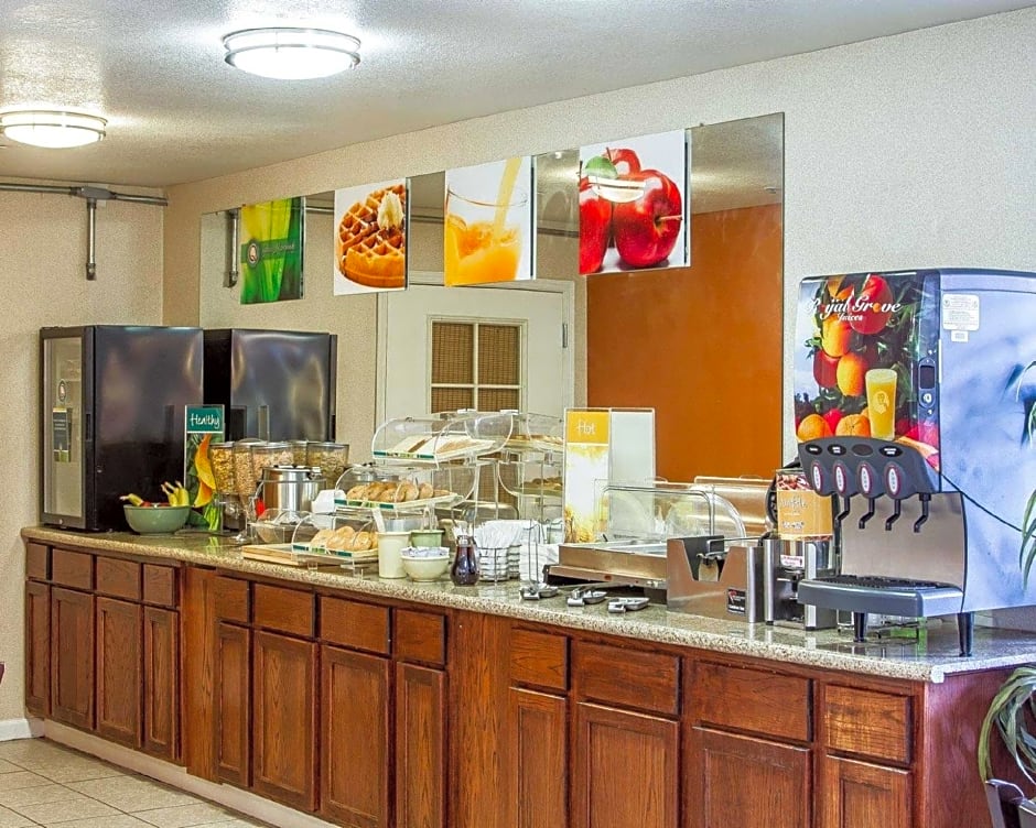 Quality Inn & Suites Lathrop