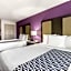 La Quinta Inn by Wyndham West Long Branch/NJ Shore Area