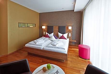 Double Room without Air Conditioning
