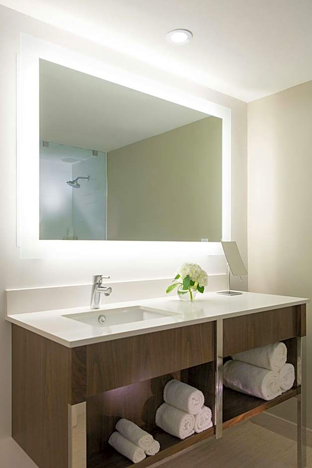 Renaissance by Marriott Santo Domingo Jaragua Hotel & Casino