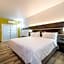 Holiday Inn Express Hotel & Suites Bedford By IHG