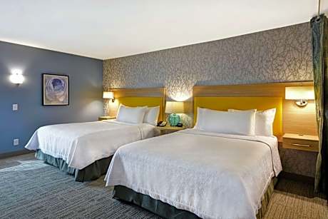 Queen Studio with Two Queen Beds - Non-Smoking