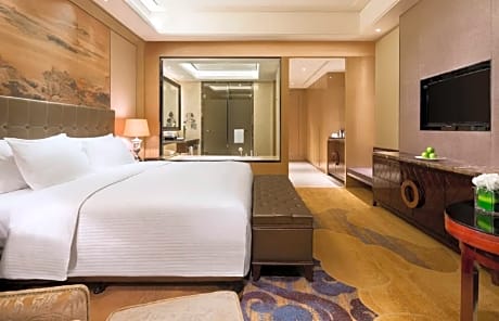 1 King Executive Deluxe Room