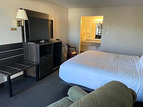 King Room - Non-Smoking