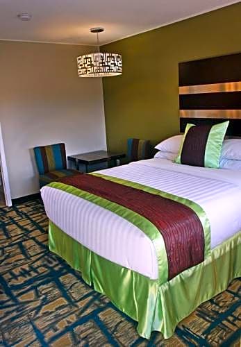 Gateway Inn And Suites