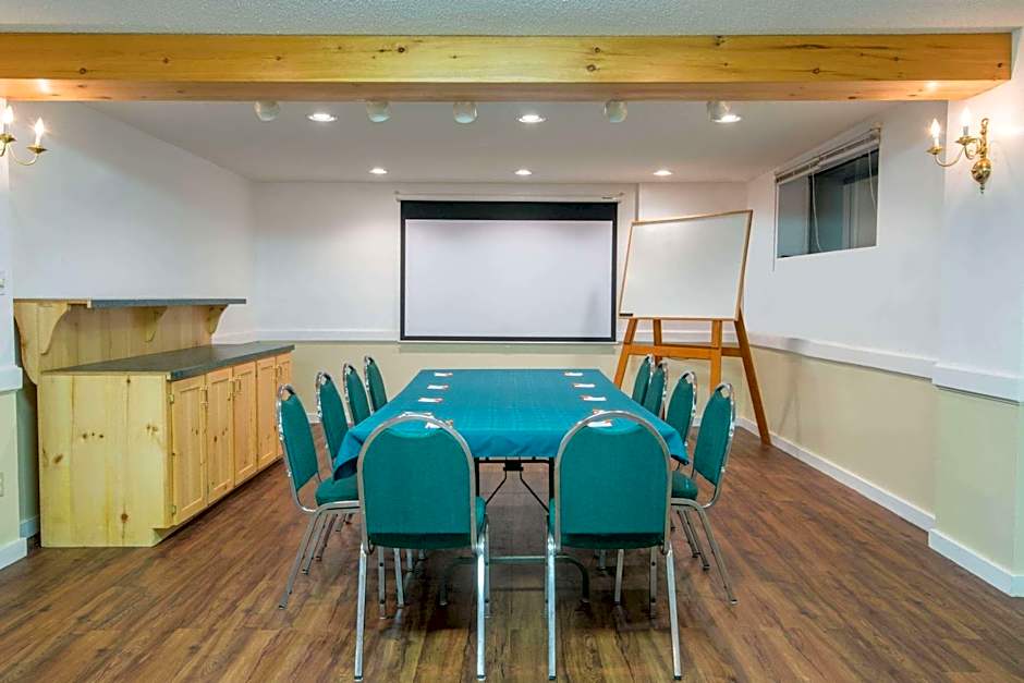 Howard Johnson by Wyndham Gravenhurst