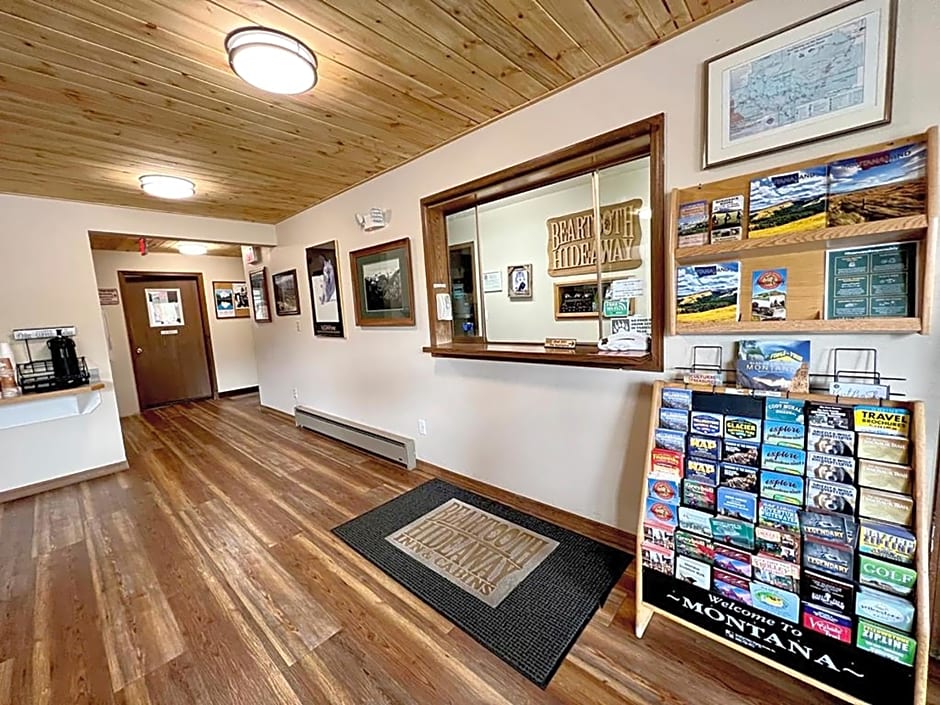 Beartooth Hideaway Inn & Cabins