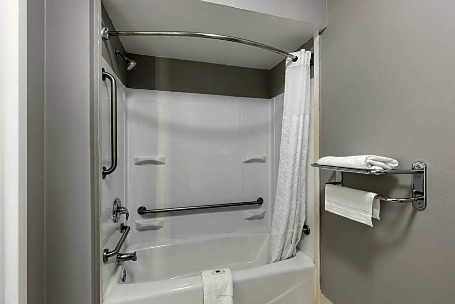 Studio 6 Suites Jacksonville, NC – Camp LeJeune