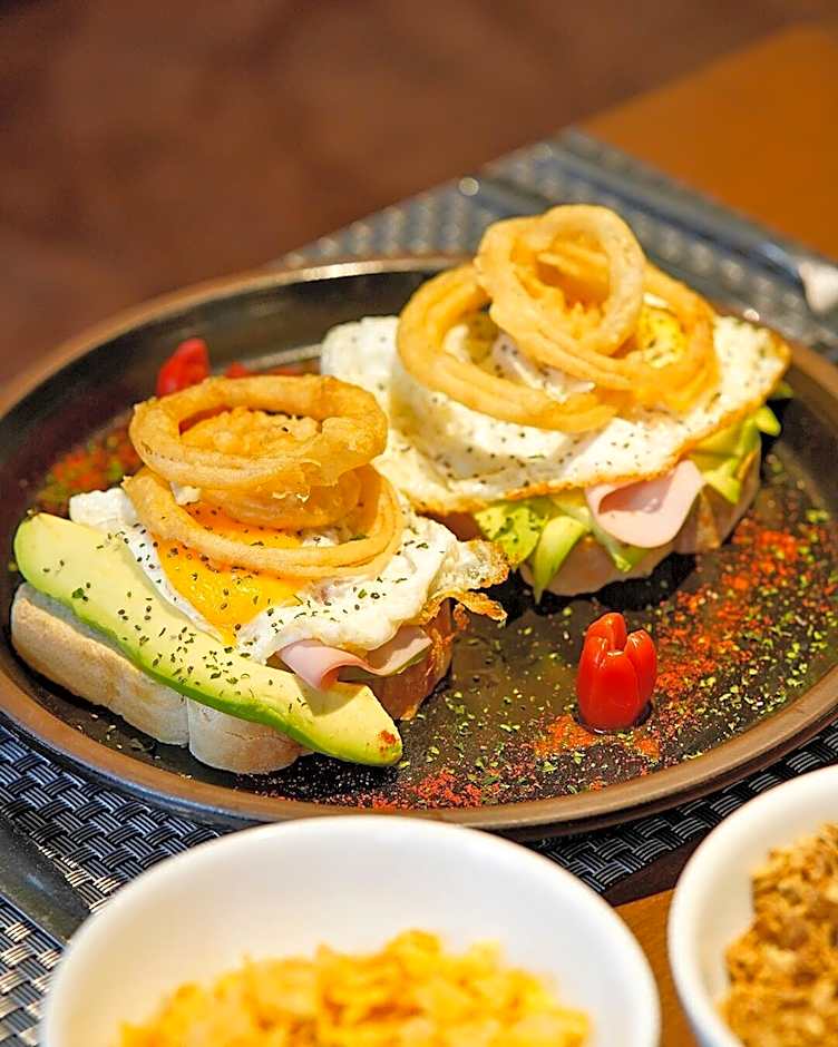 Carlota Sustainable Design Hotel