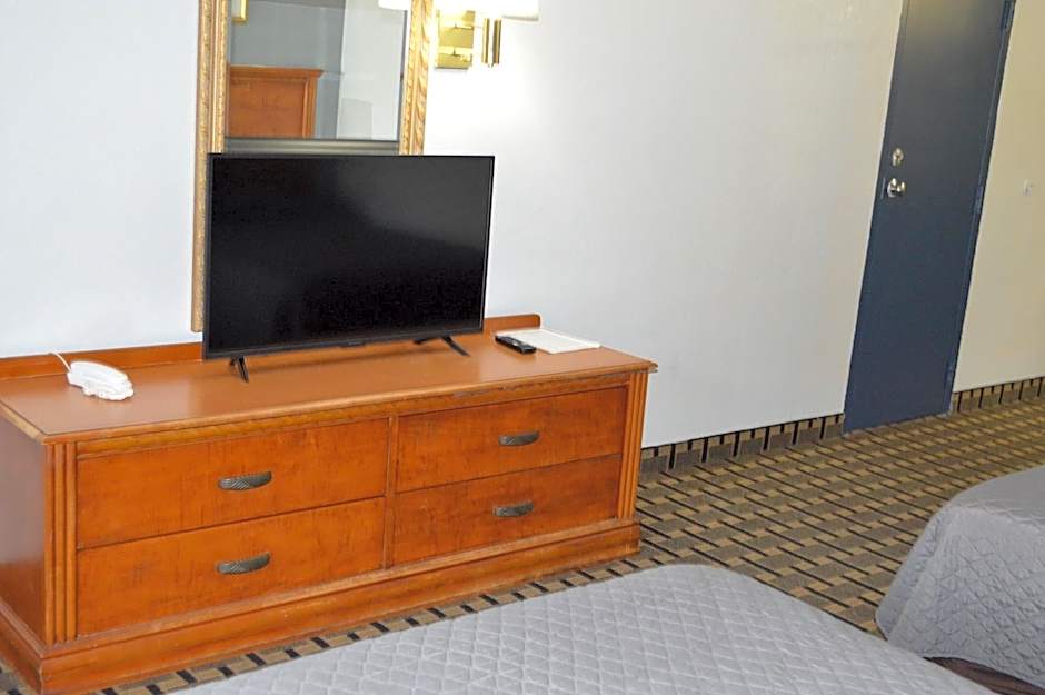 Americas Best Value Inn And Suites St. Cloud