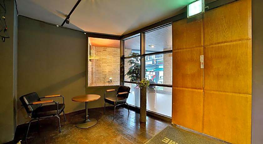 Busan Seomyeon Hound Hotel