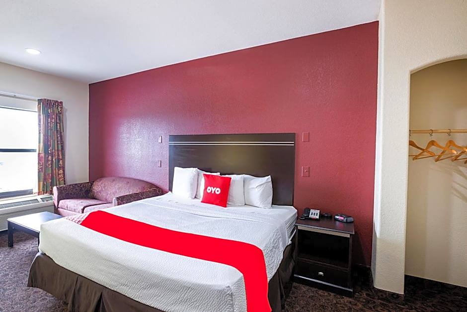 OYO Hotel Port Allen LA