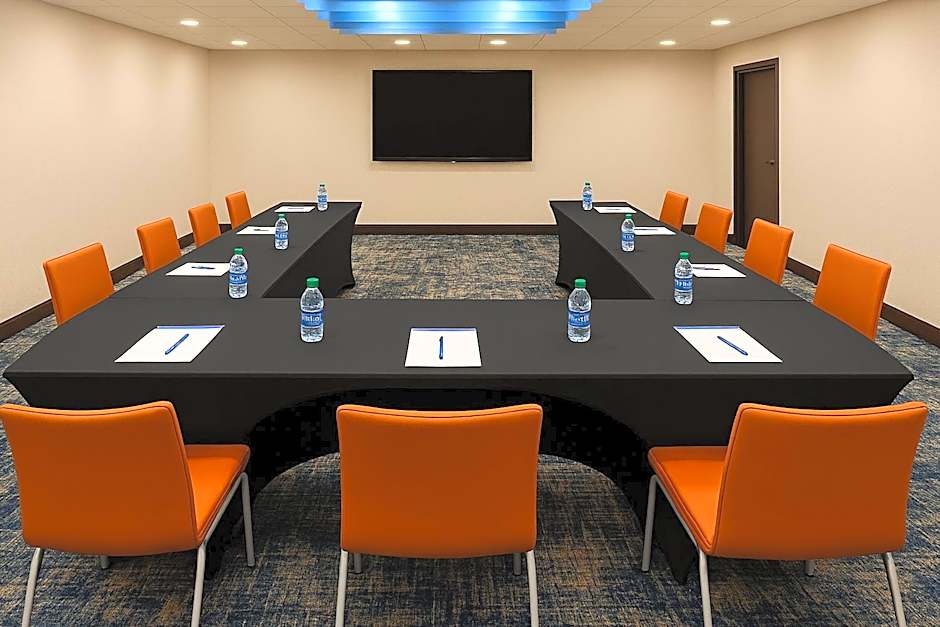 Holiday Inn Express Wixom By IHG