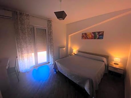 Deluxe Double Room with Balcony and Private External Bathroom