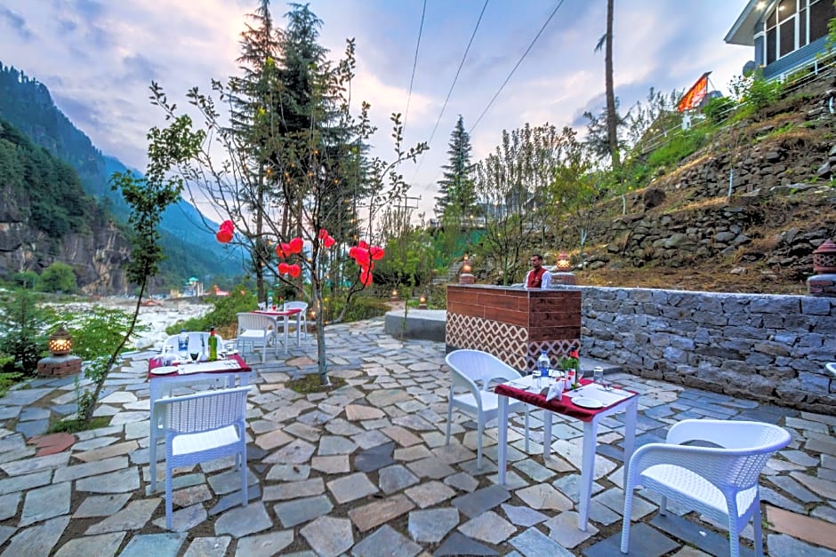 The Highland Park (A Centrally Heated River Side Resort)