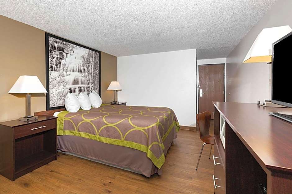 Super 8 by Wyndham Missoula/Brooks Street