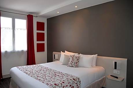 Comfort Double Room Garden View and Parking View
