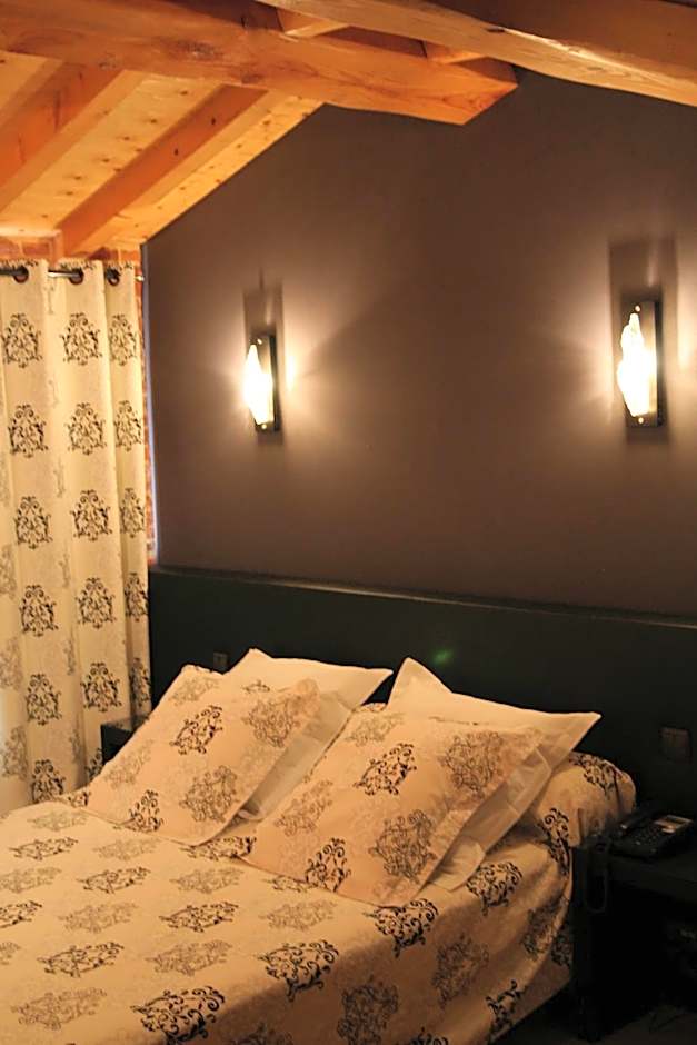 Les Ecuries de la Tour