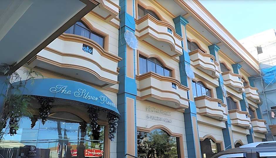 Crown Royale Hotel