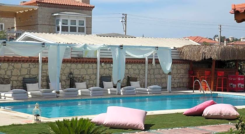 Kemerlihan Deluxe Hotel