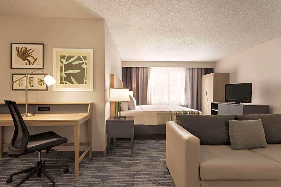 Country Inn & Suites by Radisson, Northfield, MN