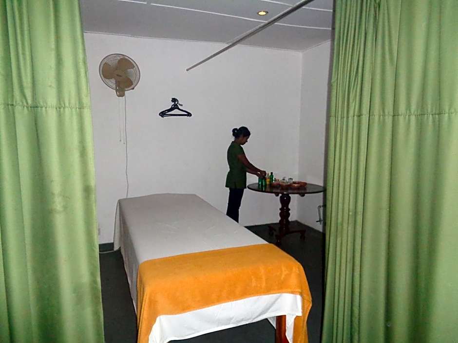 The Lakeside at Nuwarawewa