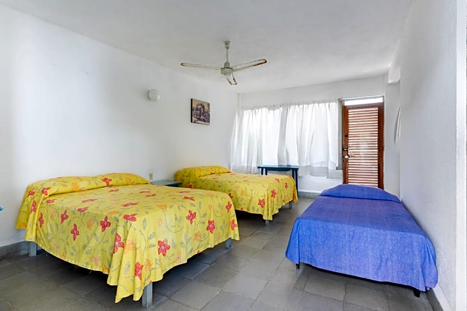 OYO Hotel Belmar,Caleta, Acapulco