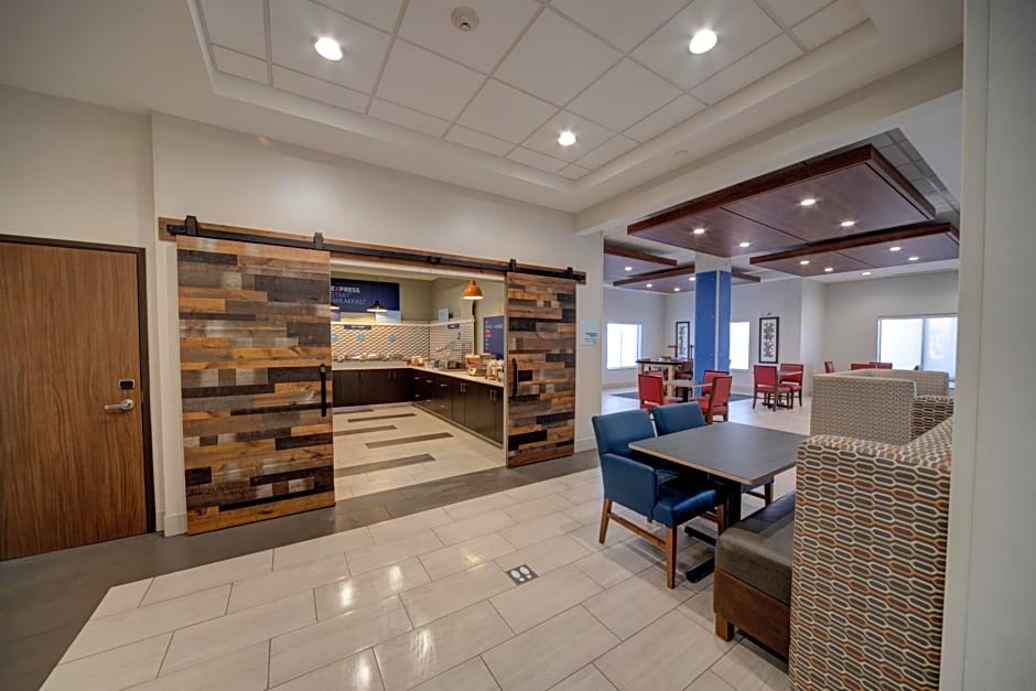 Holiday Inn Express Hotel & Suites Oklahoma City-West Yukon By IHG