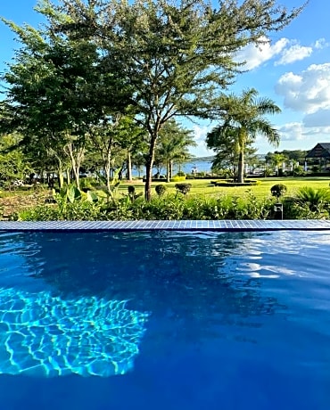 Lira Boutique Lodge