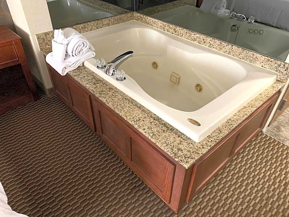 Holiday Inn Express Holland By IHG