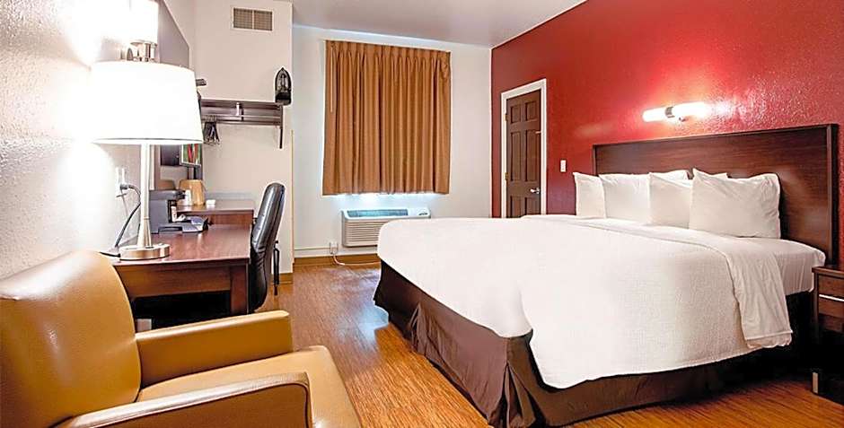 Seasons Inn Traverse City