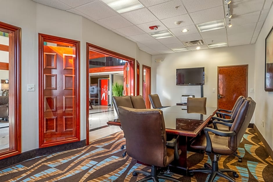 Holiday Inn Express & Suites Oklahoma City Northwest By IHG