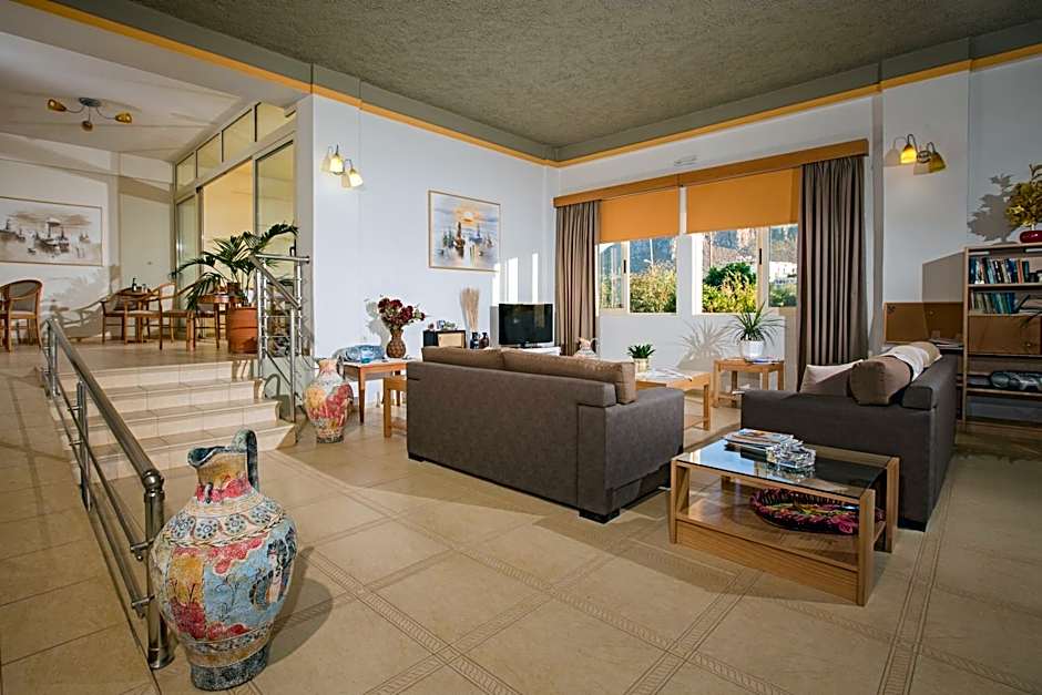 Fotis Studios Apartments