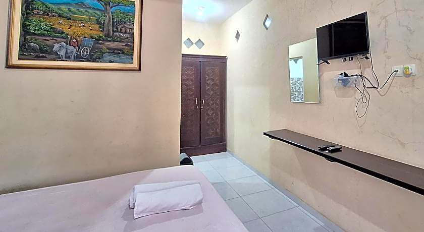 Villa Bukit Bunga Syariah RedPartner Pacet