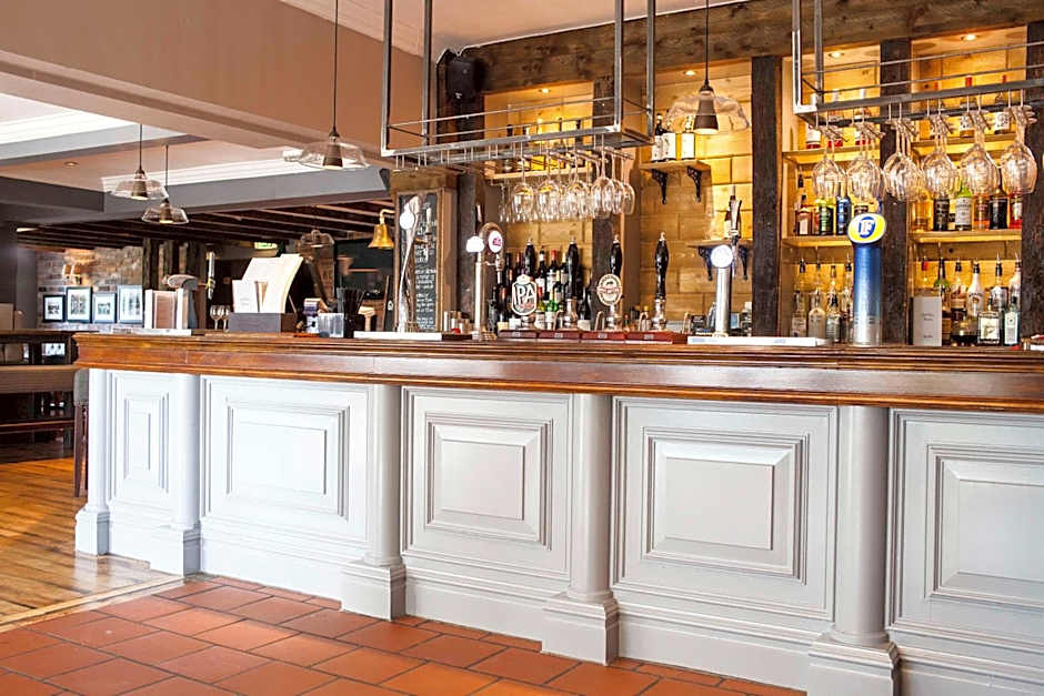 White Rabbit by Chef & Brewer Collection