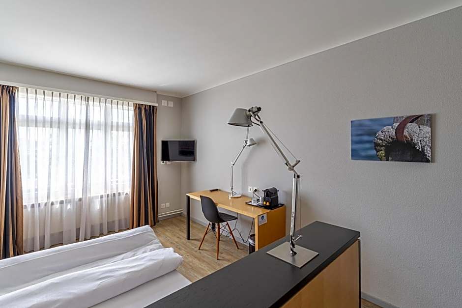 Royal Hotel - Urban Living