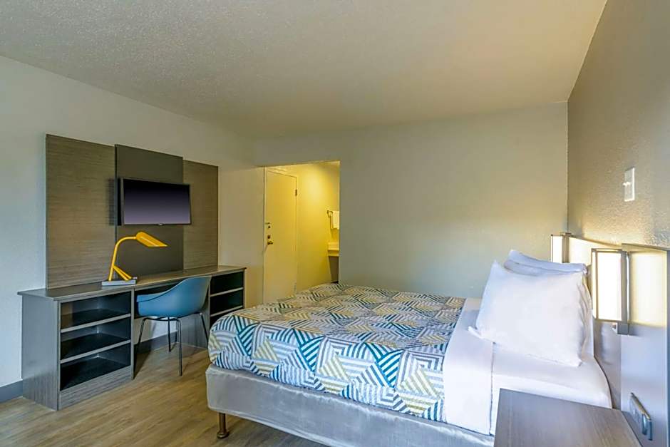 Motel 6 Spring Hill Weeki Wachee