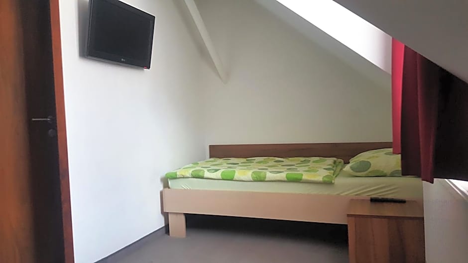 Hotel & Hostel Marenberg Radlje