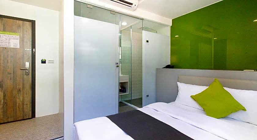 T.O.Hotel-Main Station