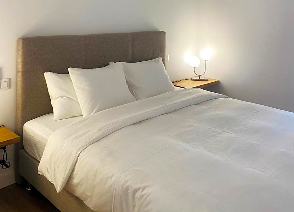 Hotel Apartment with 2-en suite Bedrooms