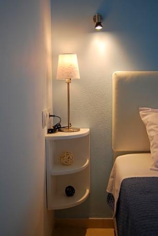 Apartment with Mountain View